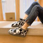 STIVALETTI IN SHEARLING - Image 50