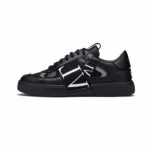 One stud leather sneakers