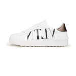 One stud leather sneakers