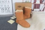 STIVALETTI IN SHEARLING - Image 40