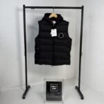 M Gilet Black Logo - Image 3
