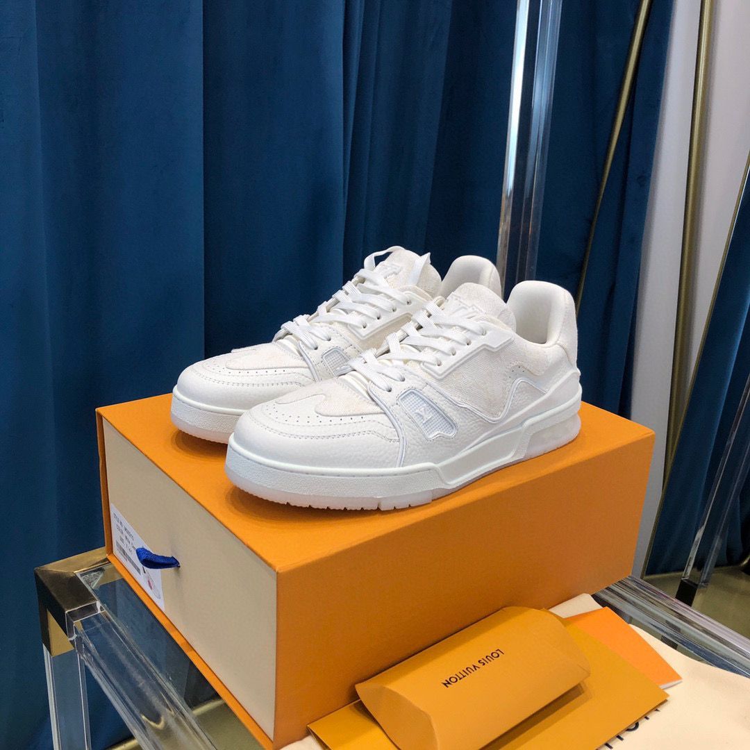 83ba2c3f Lv trainer - Image 1