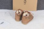 STIVALETTI IN SHEARLING - Image 23