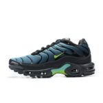 AIR MAX PLUS TN ‘IRIDESCENT’