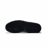 TRIPLE BLACK - Image 2