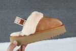 STIVALETTI IN SHEARLING - Image 18