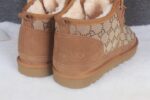 STIVALETTI IN SHEARLING - Image 23
