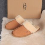 STIVALETTI IN SHEARLING - Image 12