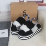 STIVALETTI IN SHEARLING
