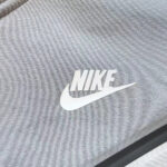 TECH FLEECE – GREY/WHITE (completa) - Image 4