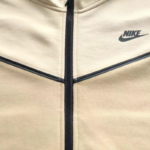 TECH FLEECE – BEIGE (complete) - Image 6