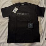 Burberry T-shirt | M