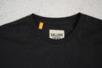 Gallery T-shirt - Image 25