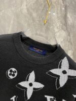 LV sweatshirt - Image 5