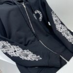 HOODIE ZIP-UP CLASSIC STYLE 2023 - Image 4