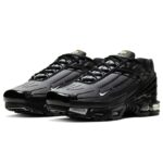 TN 3 Nike black and grey