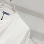 T-shirt - Image 16