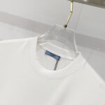 T-shirt - Image 12