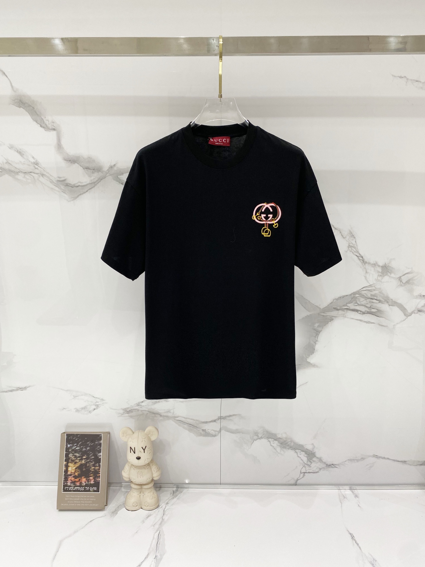 1659c4b5 GC T-shirt - Image 1