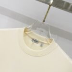 BRBRY T-shirt - Image 13