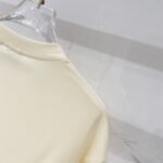 BRBRY T-shirt - Image 17