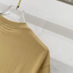 BRBRY T-shirt - Image 17