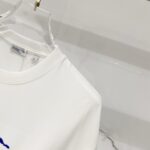BRBRY T-shirt - Image 16