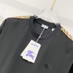 BRBRY T-shirt - Image 23