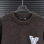 LV sweatshirt - Image 3