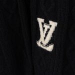 LV sweatshirt - Image 4