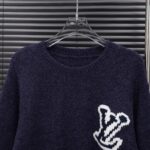LV sweatshirt - Image 3