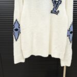 LV sweatshirt - Image 4