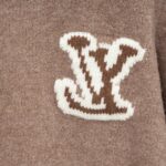 LV sweatshirt - Image 11