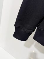 LV sweatshirt - Image 5