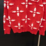 LV sweatshirt - Image 4