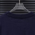 LV sweatshirt - Image 4