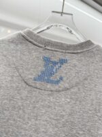 LV sweatshirt - Image 5