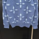 LV sweatshirt - Image 4