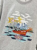 LV sweatshirt - Image 4