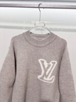 LV sweatshirt - Image 3